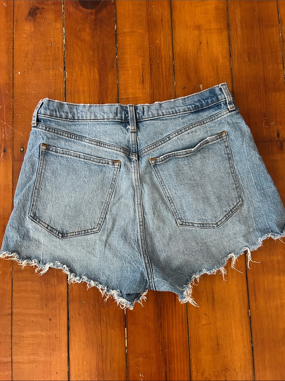 Abercrombie & Fitch The mom short High rise Curve Love Size 32 - Picture 2 of 3